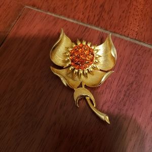 Vintage Allen J. Rhinestone gold Pin Brooch! 2.25"